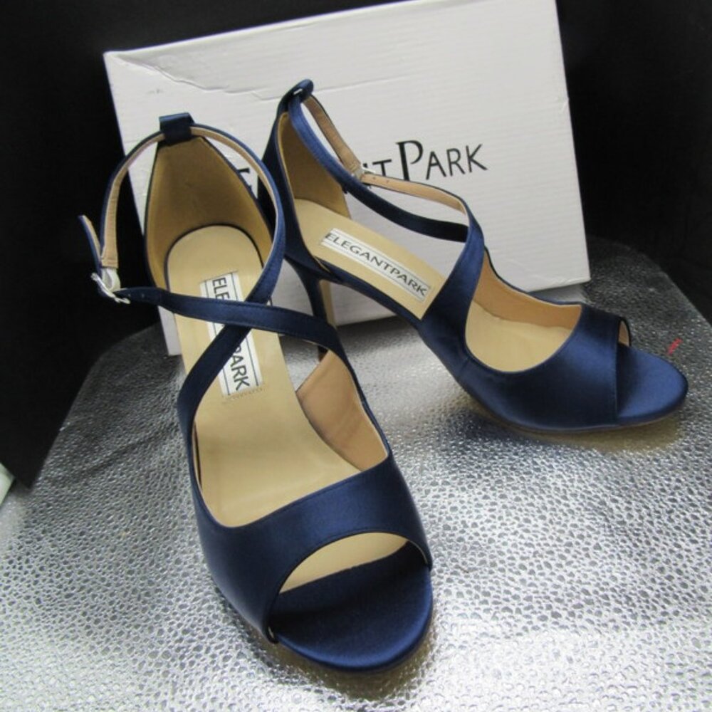 Women's Dress Shoes. Elegantpark. Size 9.5. Navy Blue. NWT